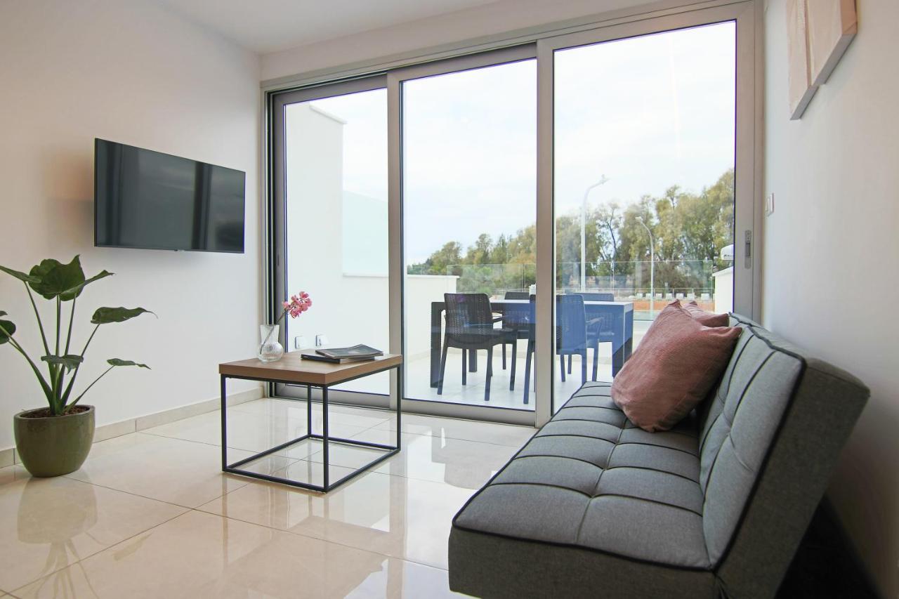 Phaedrus Living - Seaside Luxury Flat Harbour 109 Apartment Paphos Exterior photo