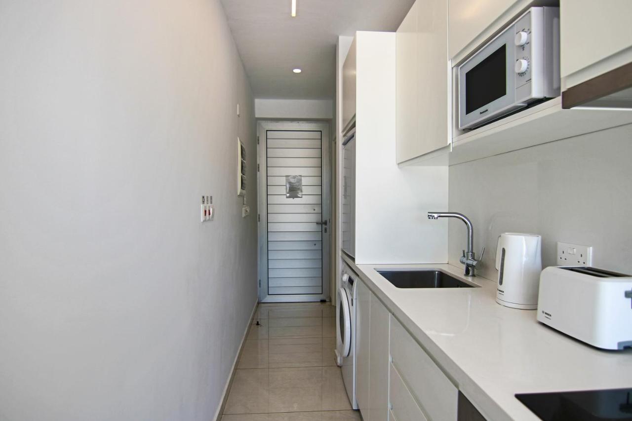 Phaedrus Living - Seaside Luxury Flat Harbour 109 Apartment Paphos Exterior photo